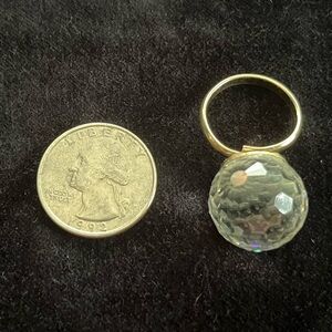 Elegant Gold and Crystal Ring